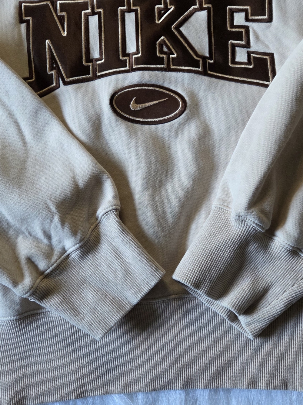 Nike Retro Fleece Oversized Crewneck Sweatshirt - Picture 6 of 7